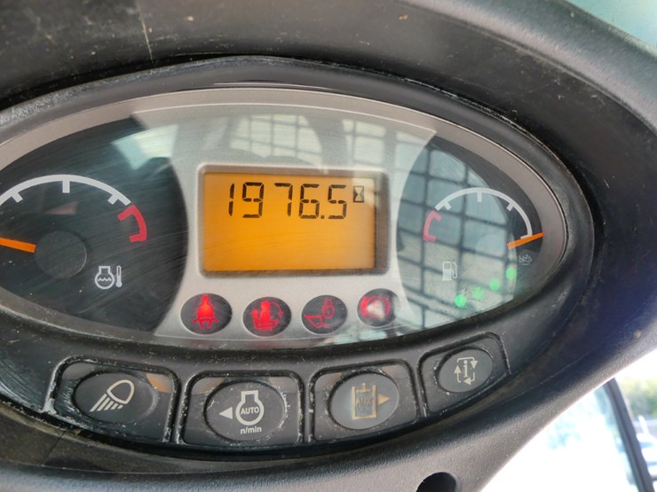 2019-bobcat-t870-image-16