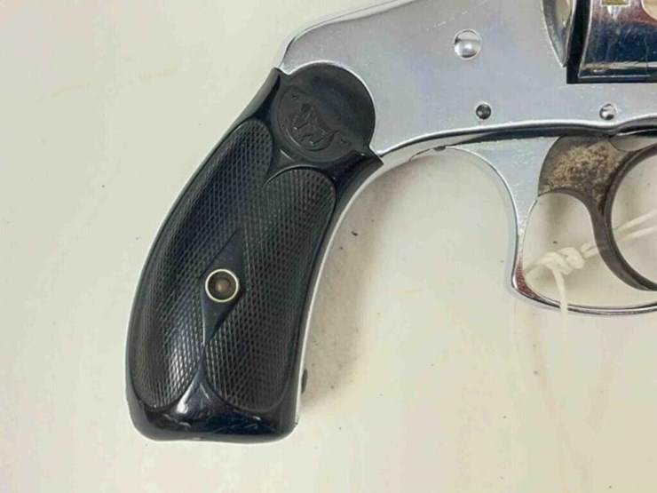 smith-&-wesson-revolver-image-7