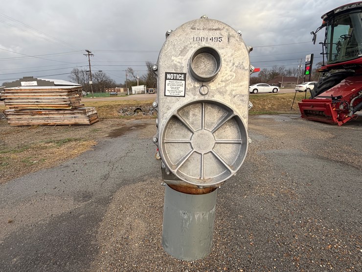 hutchinson-10x30-image-8