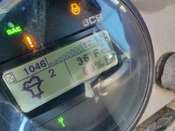 2024-jcb-35z-1-image-13