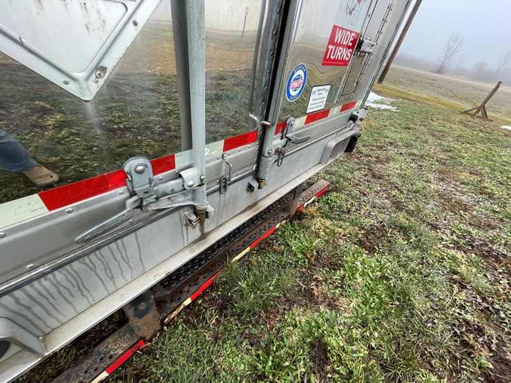 2017-utility-3000r-reefer-image-15