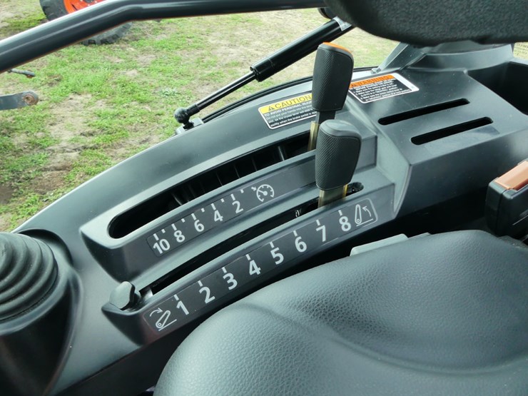 kubota-lx2620-image-13