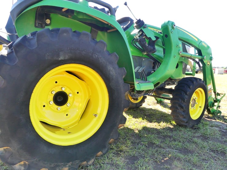 2022-john-deere-3025e-image-7