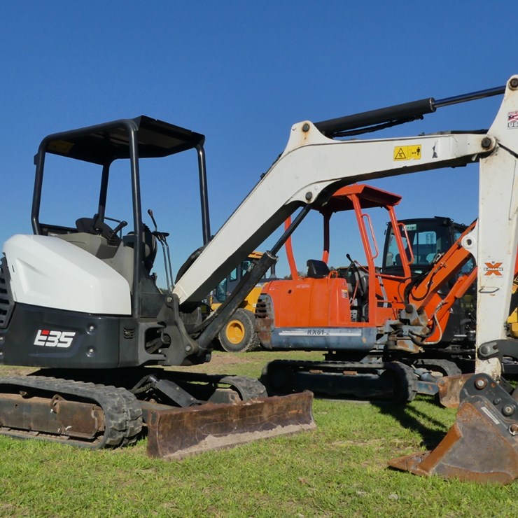 2020 BOBCAT E35