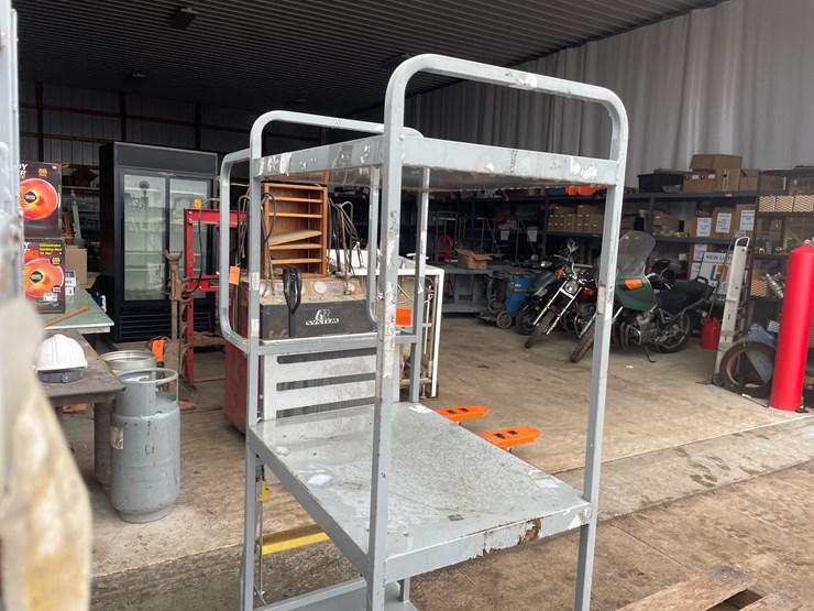 #1302-•-rolling-warehouse-rack-and-ladder-image-5