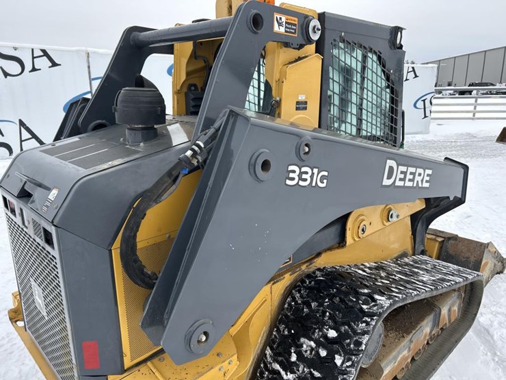 2019-deere-331g-image-30