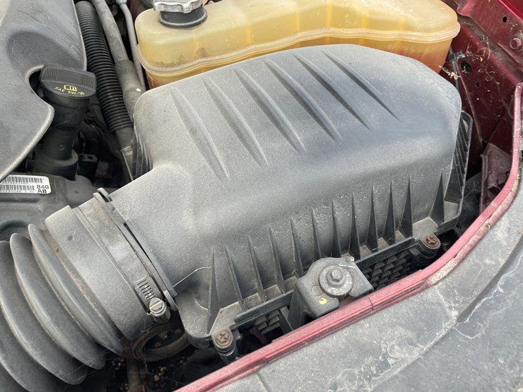 #1024-•-2012-chrysler-300-awd-sedan-(has-paperwork-to-obtain-title)-image-24