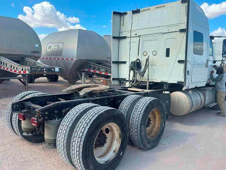 2014-international-prostar-image-9