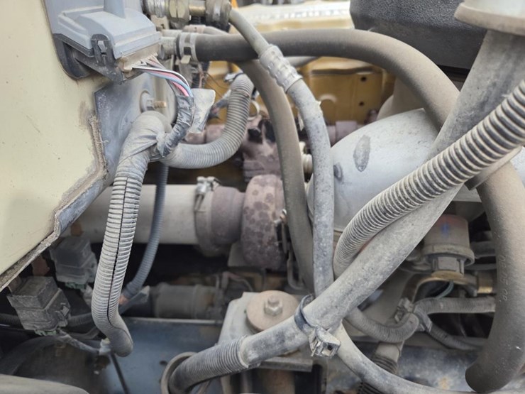 1999-caterpillar-3126-image-61