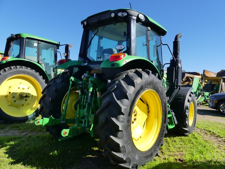 2020-john-deere-6120m-image-3