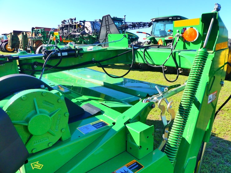 2021-john-deere-s350-image-8
