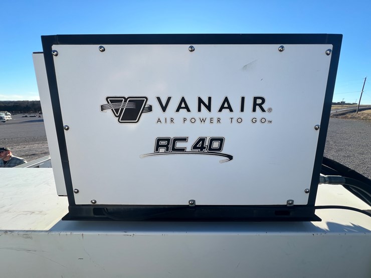 2008-kenworth-t300-image-23