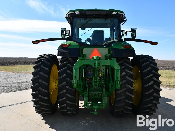 2022-john-deere-8r-410-image-6