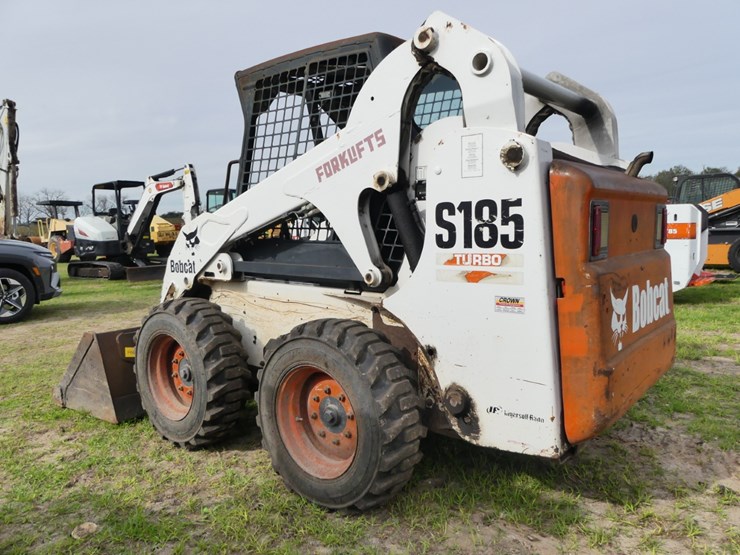2004-bobcat-s185-image-4
