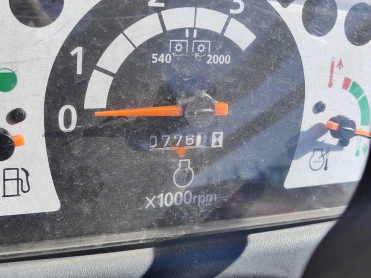 2017-mahindra-1526-image-15