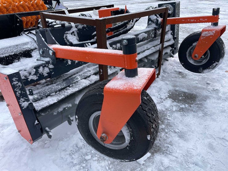 #4070-•-unused-handy-72"-skid-steer-harley-rake-(o11)-image-3