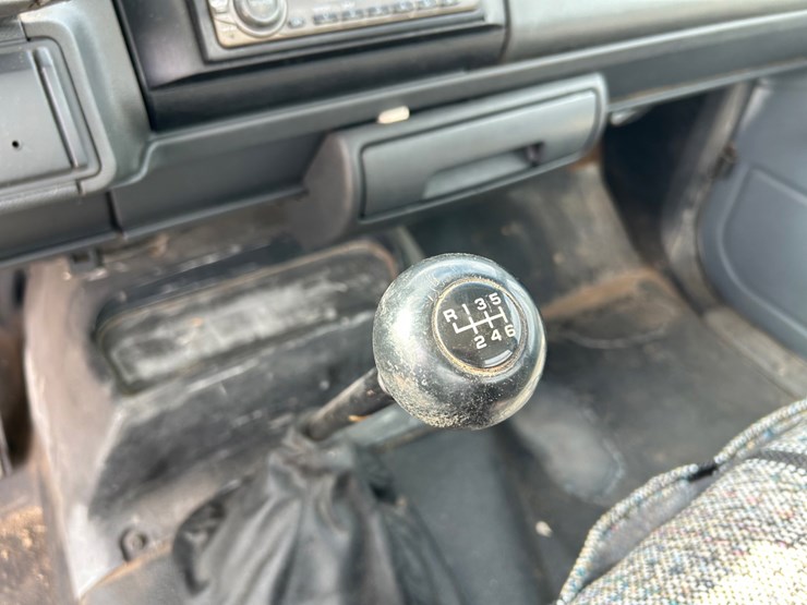 2000-caterpillar-3126-image-11