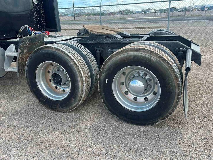 2006-kenworth-w900-image-7