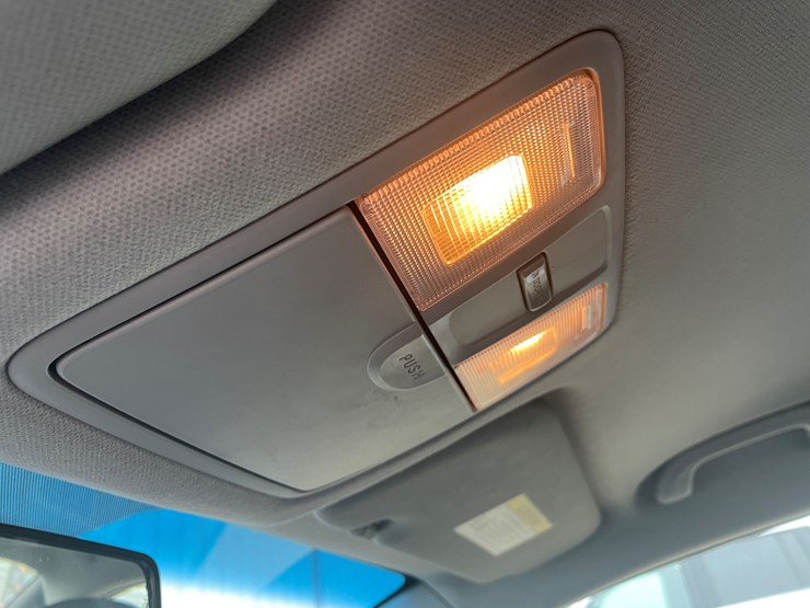 #1048-•-2015-hyundai-elantra-sedan-(has-wi-title)-image-21