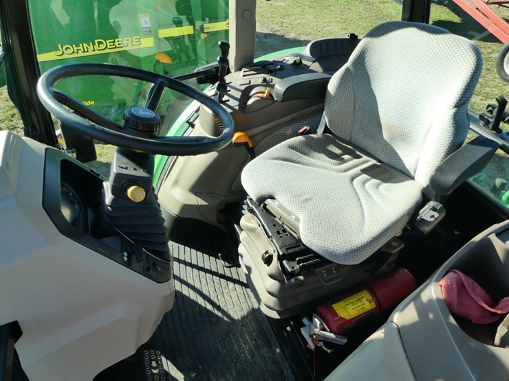 john-deere-6120e-image-12