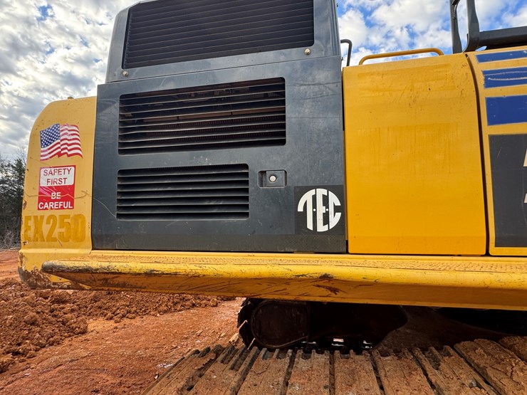 komatsu-pc490-lc-11-image-32