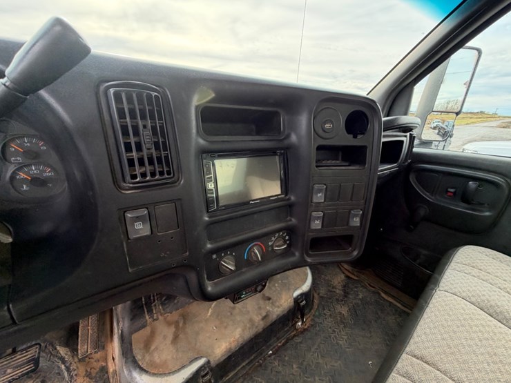 #30699-•-2003-chevrolet-c4500-single-axle-service-truck-image-19