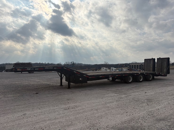 #30479-•-2017-felling-35-ton-tandem-axle-lowboy-trailer-image-1