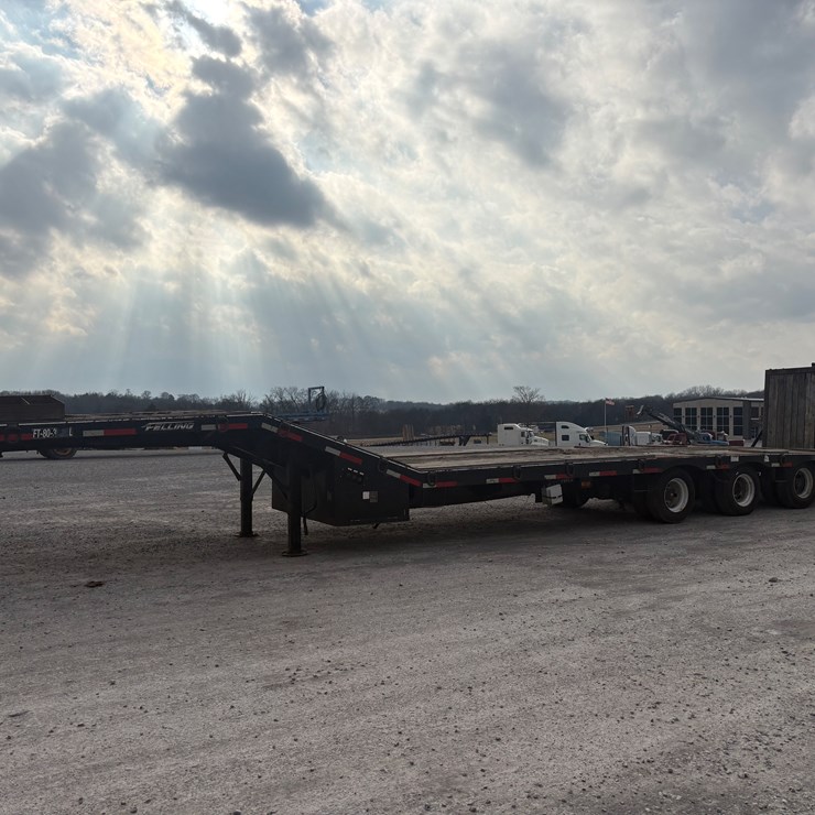 #30479 • 2017 FELLING 35 TON TANDEM AXLE LOWBOY TRAILER