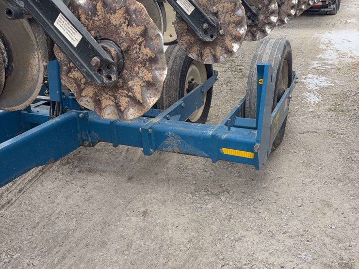 2008-kinze-3600-image-8