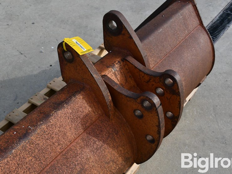 werk-brau-60"-bucket-image-12