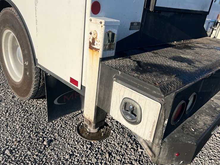 2008-kenworth-t300-image-20