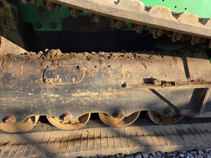 2018-bobcat-t740-image-48