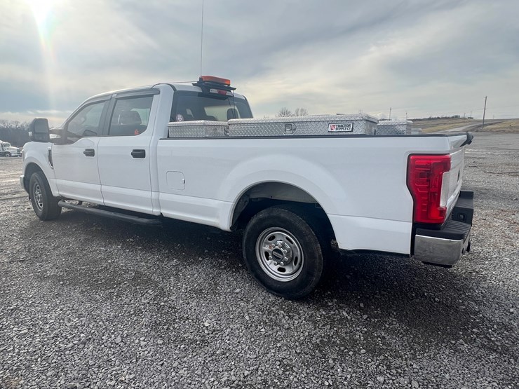2019-ford-f250-xl-image-5