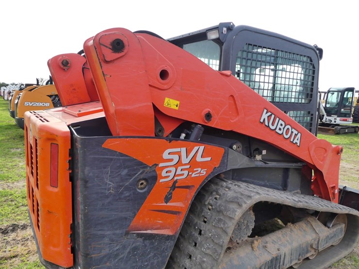 kubota-svl95-2s-image-8