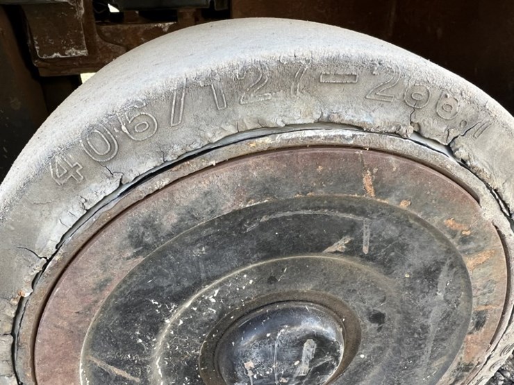 2018-toyota-8fbcu25-image-14