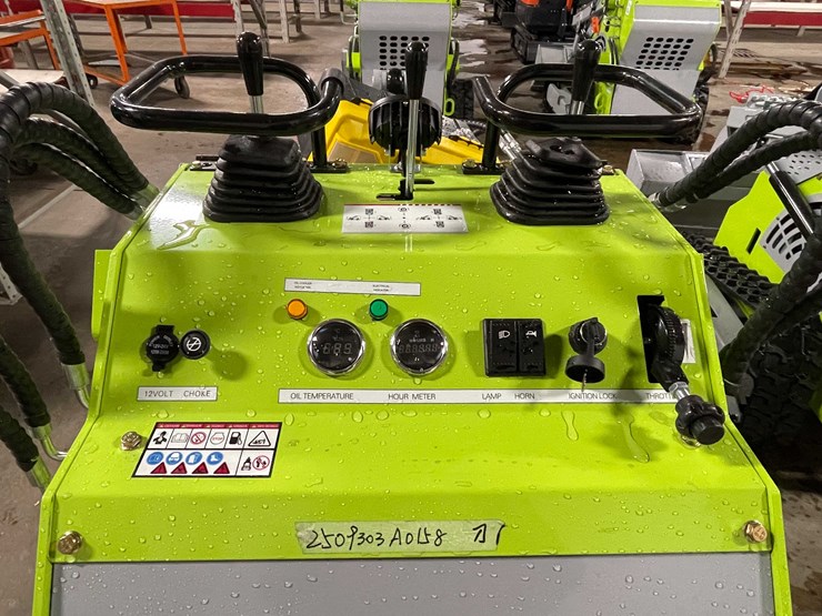 #4038-•-2025-unused-landhero-mini-skid-steer-loader-(o9)-image-7