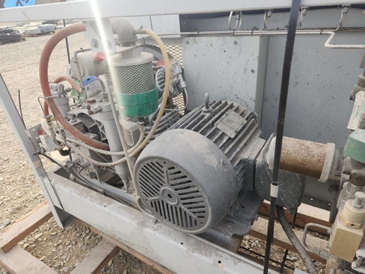#6035-•-bauer-air-compressor-image-6