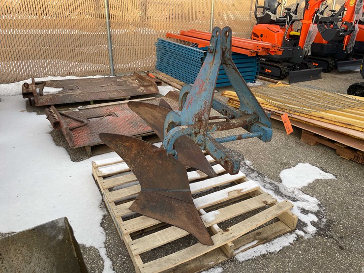 #4076-•-heavy-duty-two-bottom-plow-(08)-image-4