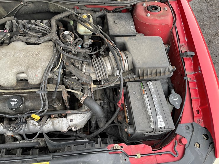 #1005-•-2004-pontiac-grand-am-sedan-(has-wi-title)-image-34