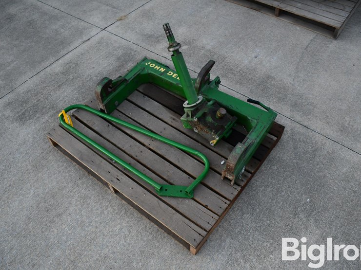 pallet-of-john-deere-support-image-1