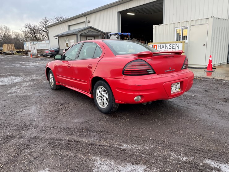 #1005-•-2004-pontiac-grand-am-sedan-(has-wi-title)-image-7