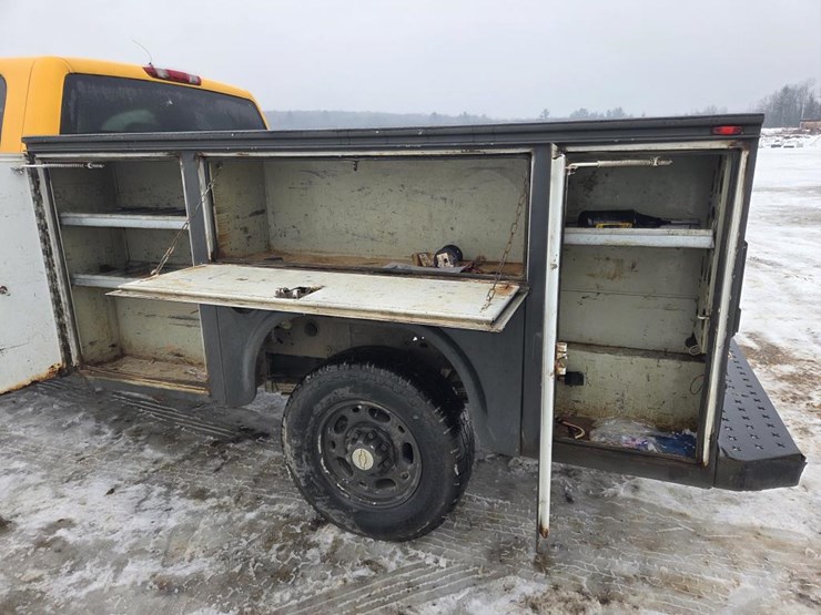 2008-chevrolet-2500-image-18