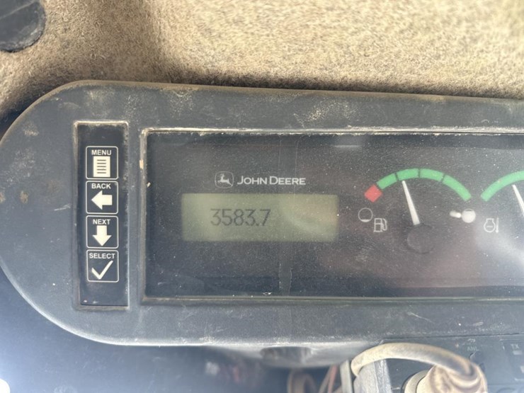 deere-320e-image-42
