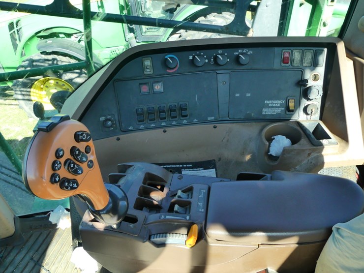 2004-john-deere-4720-image-16