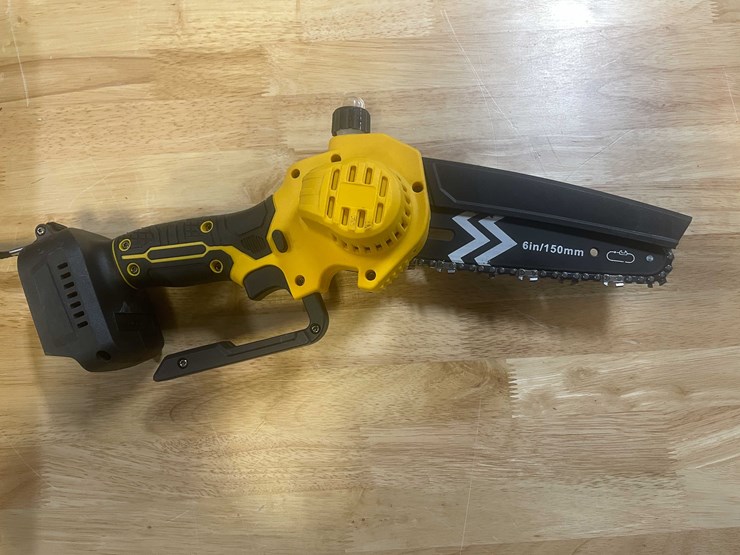 #2040-•-dewalt-style-20v-mini-cordless-chainsaw-kit-with-(2)-batteries,-charger,-and-case-(pr12)-image-2