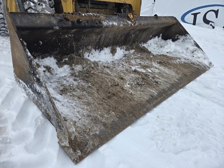 caterpillar-236d-image-9