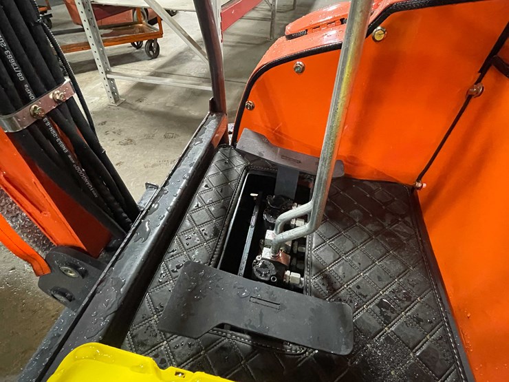 #2001-•-2025-unused-me18-mini-excavator-(o9)-image-11