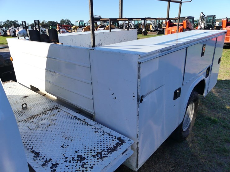 2017-ford-f350-xl-image-9