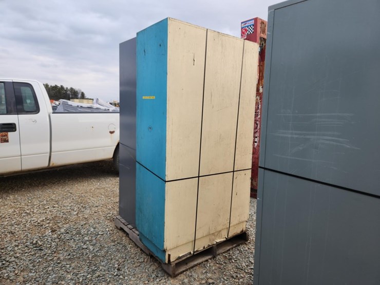 #6038-•-(2)-cabinets-image-2