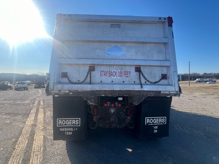 2004-mack-granite-cv713-image-13